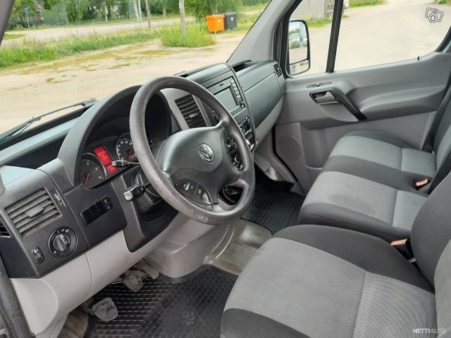 Volkswagen Crafter 9