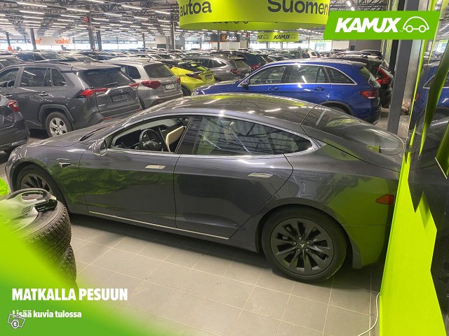 Tesla Model S 2