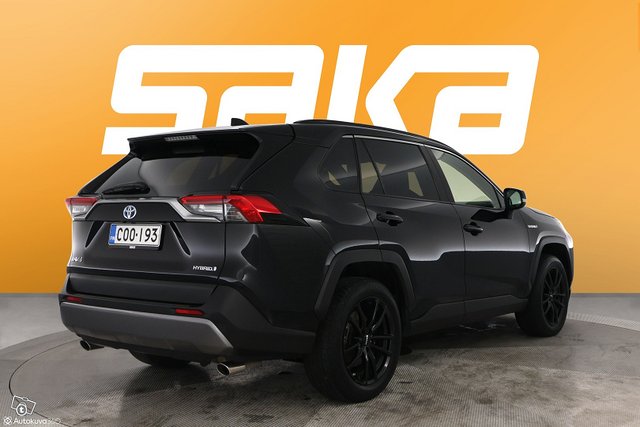 Toyota RAV4 8