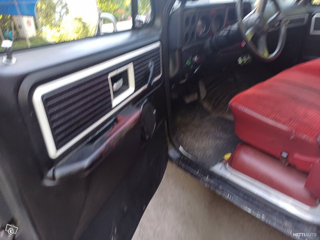 Chevrolet Fleetside 8
