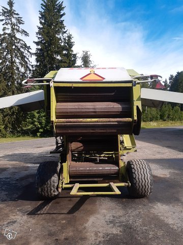 Claas Rollant 250 4