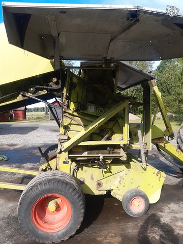 Claas Rollant 250 5