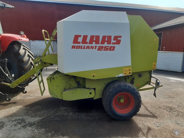 Claas Rollant 250 2