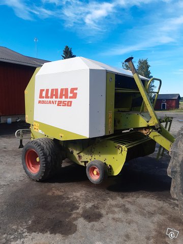 Claas Rollant 250 3