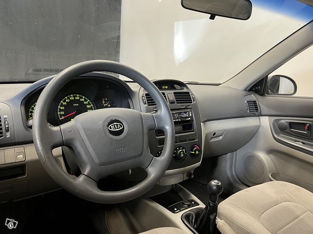 Kia Cerato 10