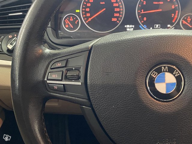 BMW 523 3