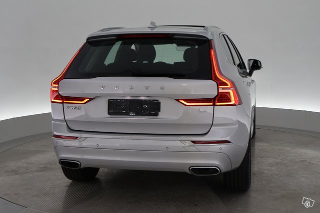 Volvo XC60 10