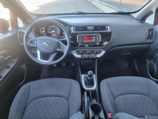 Kia Rio 6