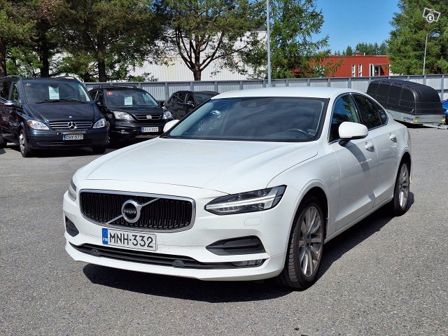 Volvo S90 3