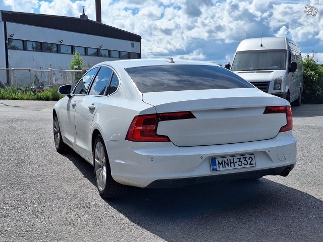 Volvo S90 5