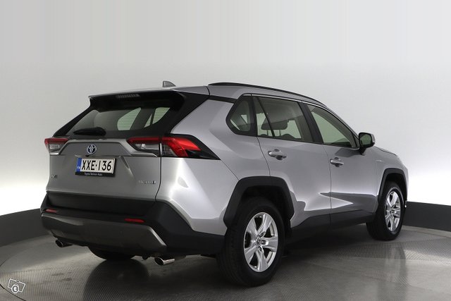 Toyota RAV4 5