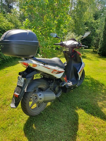 Kymco skootteri 3