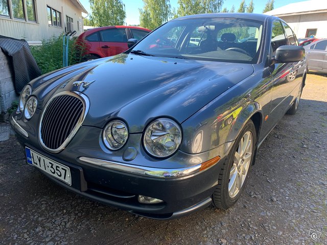 Jaguar S-Type 2