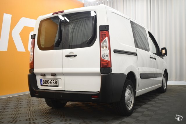 Toyota Proace 8