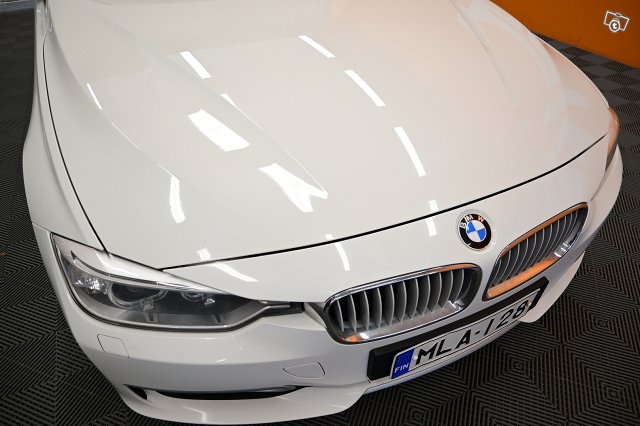 BMW 318 9