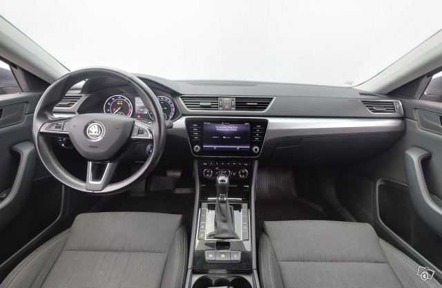 Skoda Superb 2