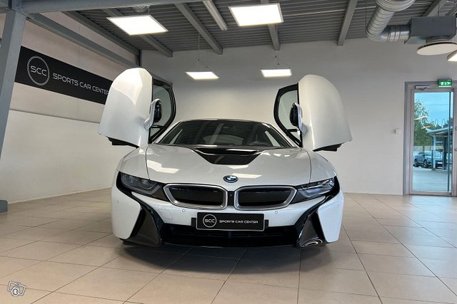 BMW I8 24