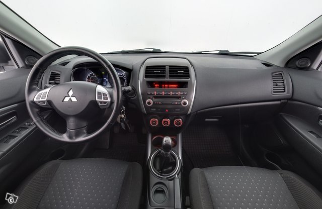 Mitsubishi ASX 13