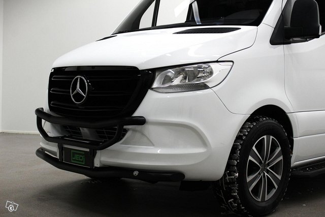 Mercedes-Benz Sprinter 4