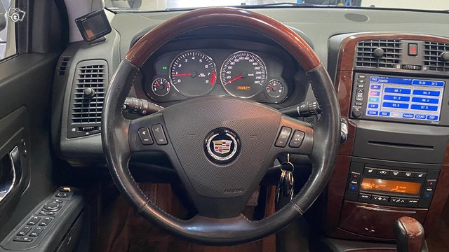 Cadillac SRX 3