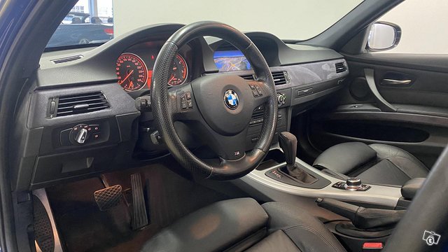 BMW 330 24