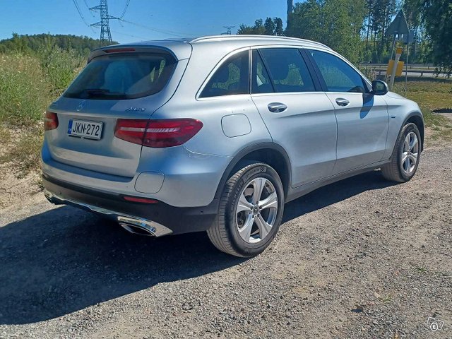 Mercedes-Benz GLC 2