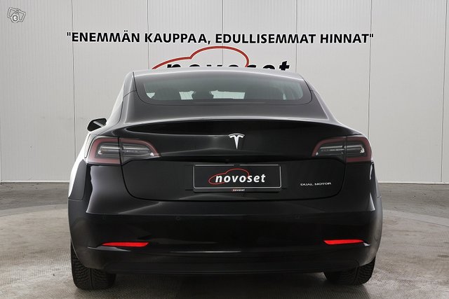 TESLA MODEL 3 3