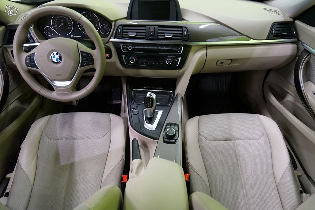 BMW 320 Gran Turismo 8