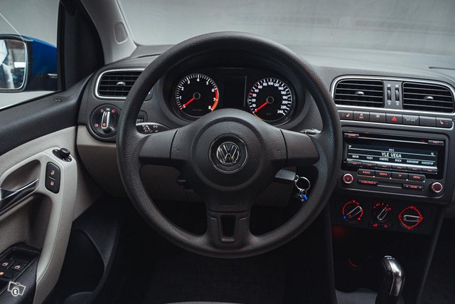 Volkswagen Polo 8