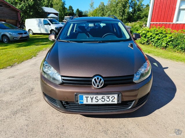 Volkswagen Golf 8