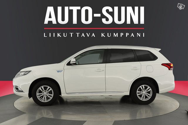 Mitsubishi Outlander PHEV 5