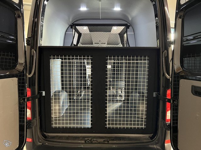 Volkswagen Crafter 16