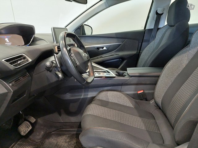 Peugeot 3008 9