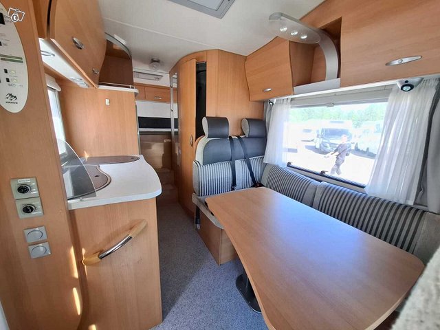 Knaus Sun Traveller A 655 LG 6