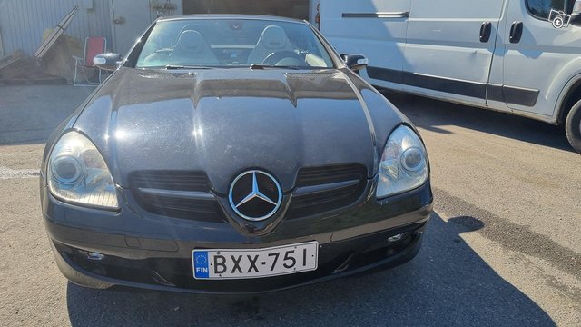 Mercedes-Benz SLK 4