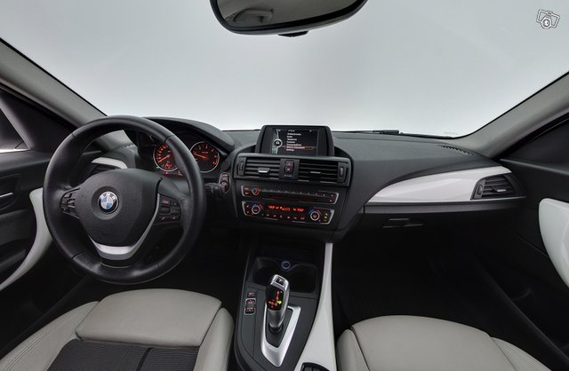 BMW 118 9
