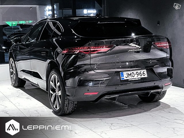 Jaguar I-Pace 4