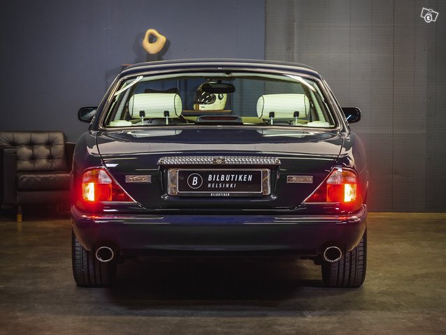 Jaguar Daimler 3