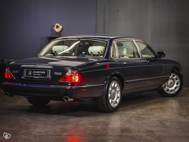 Jaguar Daimler 5