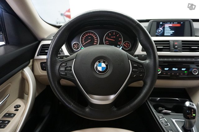 BMW 318 Gran Turismo 15