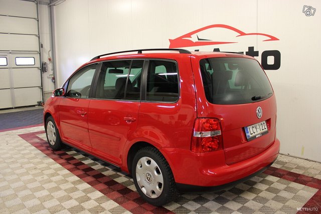 Volkswagen Touran 4