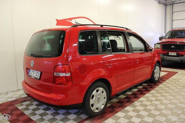 Volkswagen Touran 5