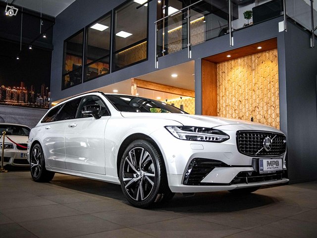 Volvo V90