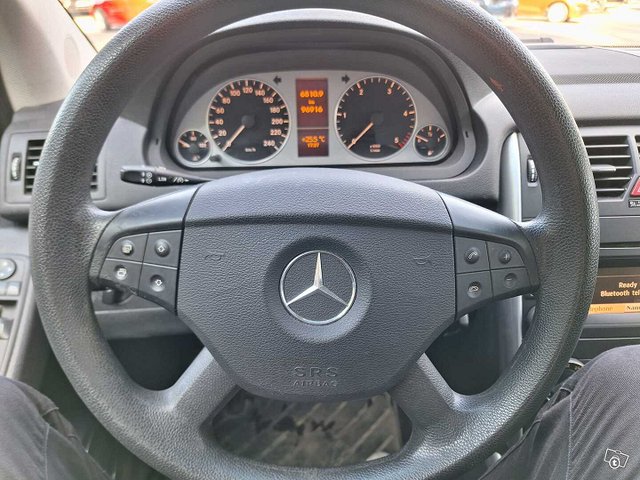 Mercedes-Benz B 10