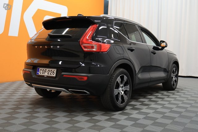 Volvo XC40 7