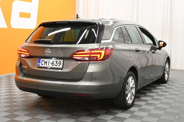 Opel Astra 6