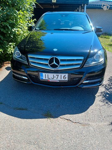 Mercedes-Benz C 180 1