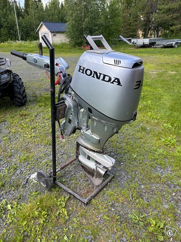 Honda BF30, kuva 1