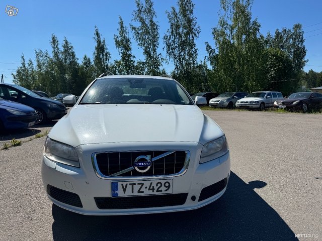 Volvo V70 2