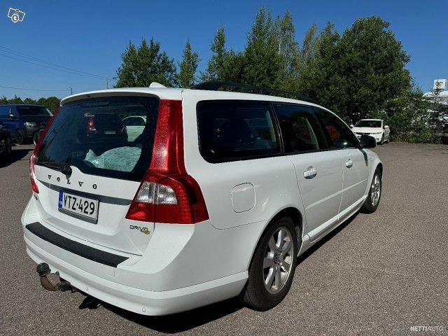 Volvo V70 4